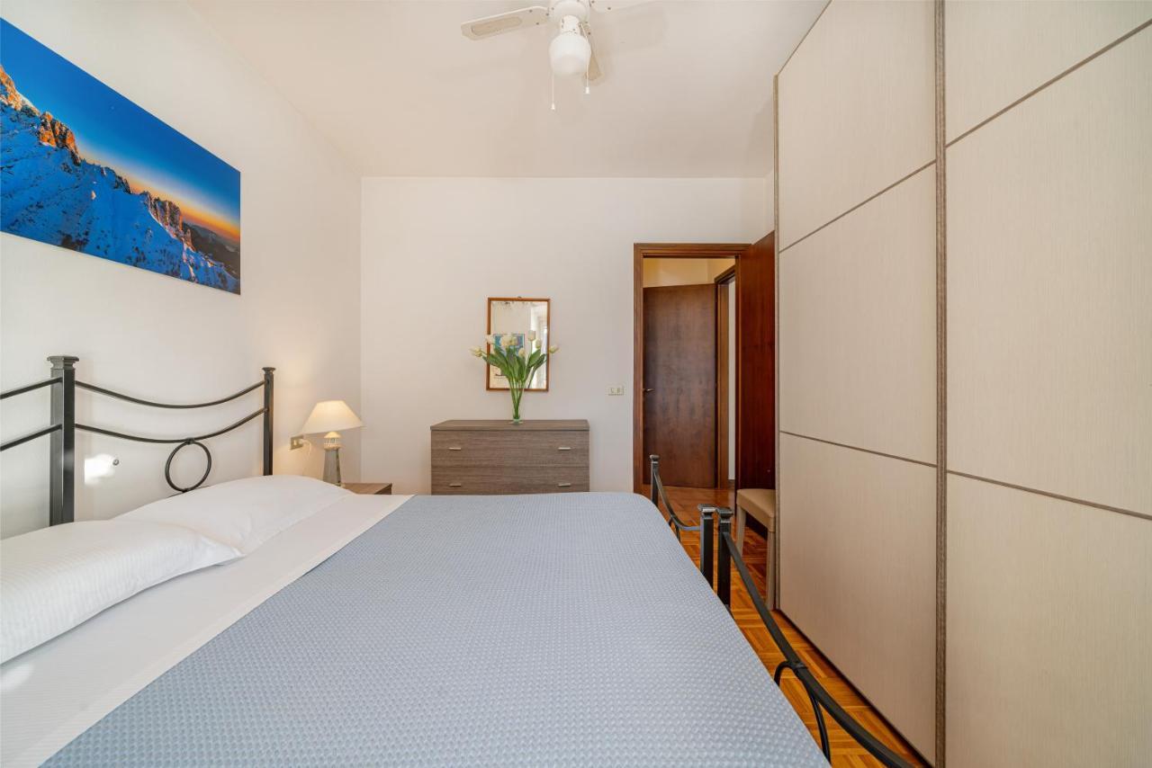 Casa Pergola Apartment Варена Екстериор снимка
